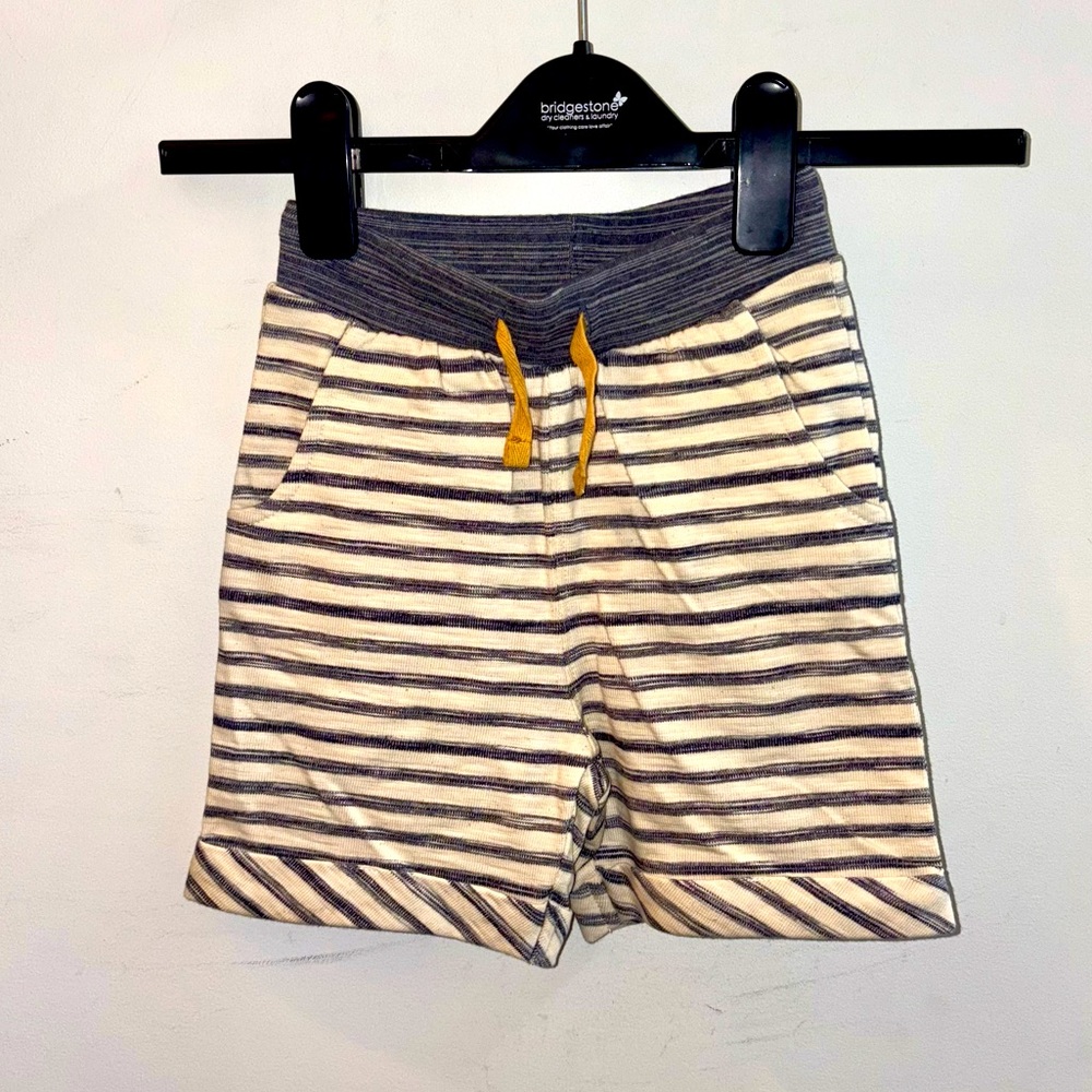 MINI A TURE SZ 2Y ORGANIC SHORTS CREAM/ BLUE